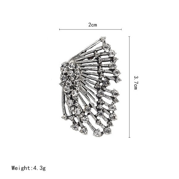 NEW!๐๐1 PIECE PUNK๐คROCK CRYSTAL STUD!๐๐1 ONLY - Picture 6 of 7